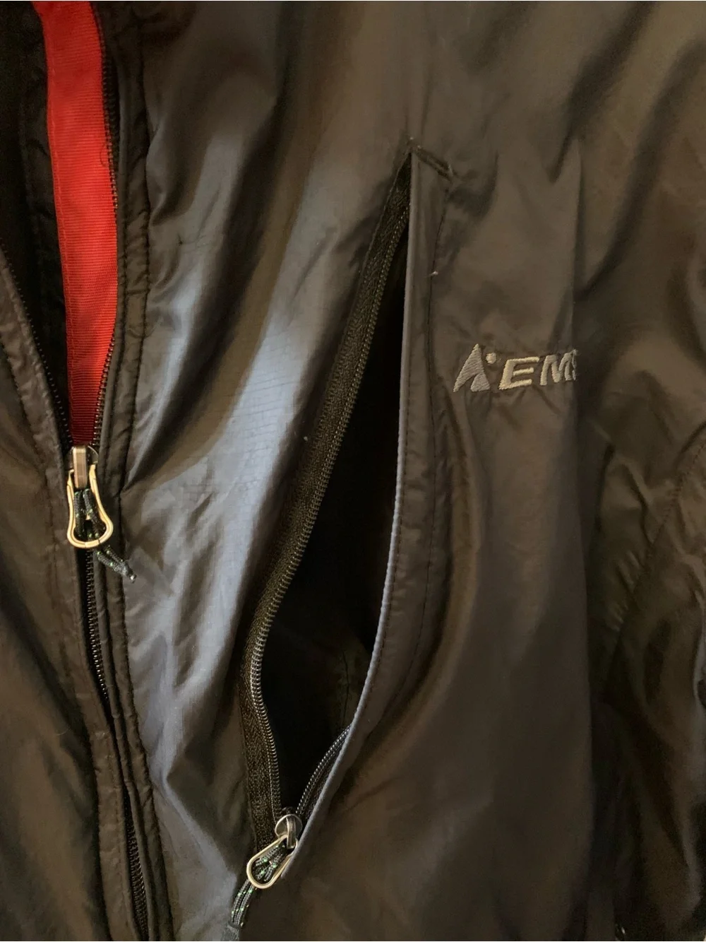 Eastern Mountain Sports Black Windbreaker with Red Trim Size S